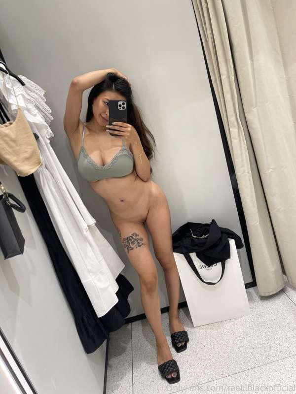 raelilblackofficial main image
