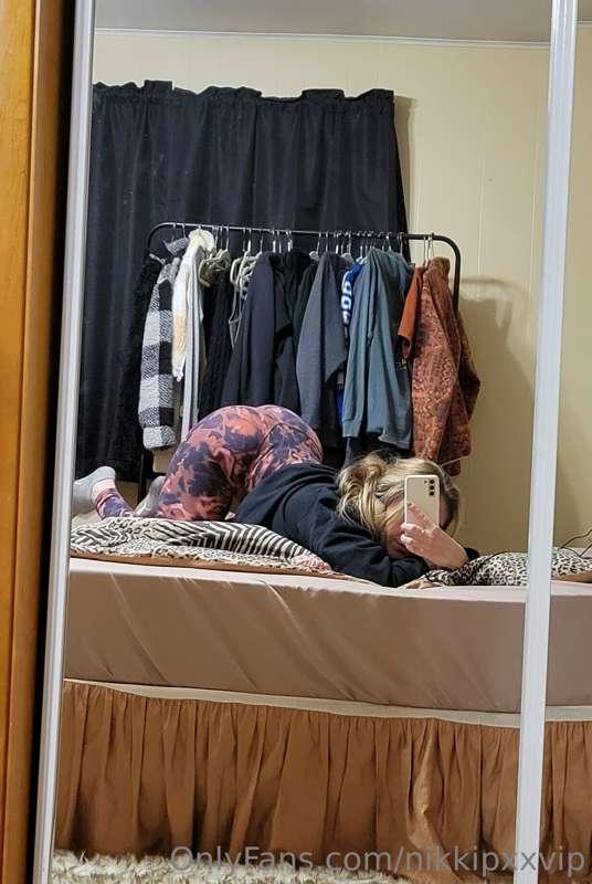 I bet you wish your gfs ass was this fat huh...