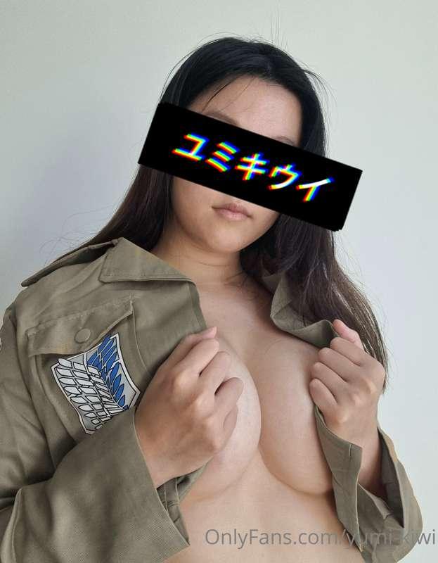 Have a Pieck at my boobies