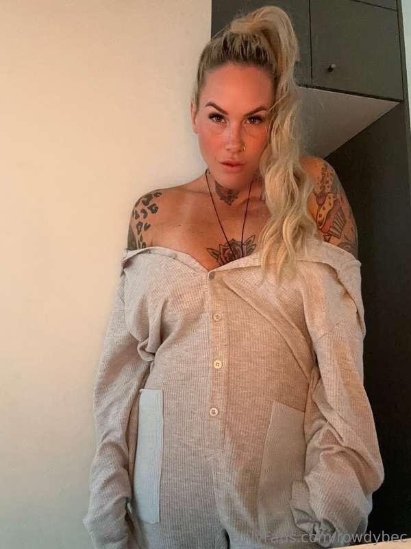 VIP page late night @rowdybecvip OnlyFans.com/rowdybecvip