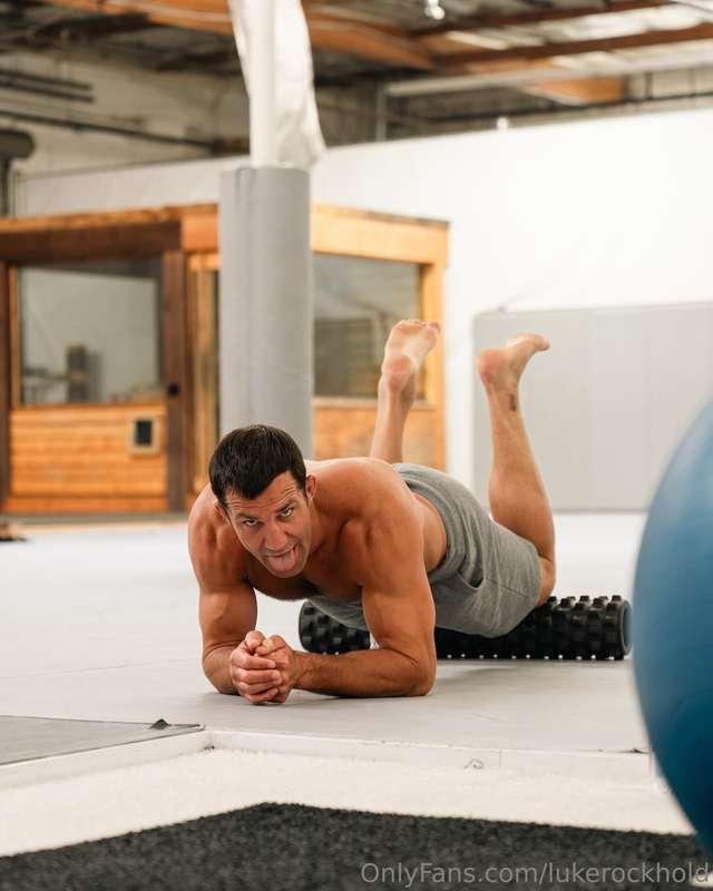 :p Suns out tongues out 🌞