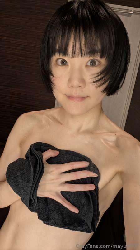 Anyone want to see my body after oil massage? If you want to..