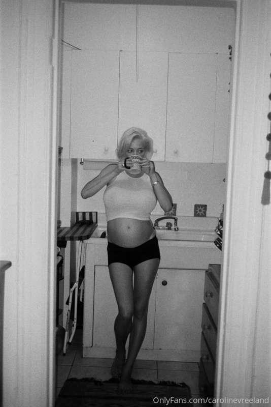 At home moments in Brooklyn ☕️ DM to see more...