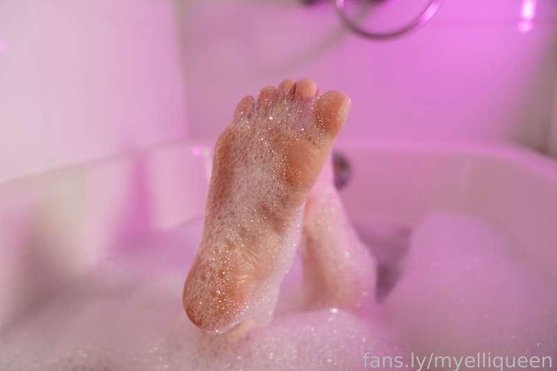 myelliqueen image #1