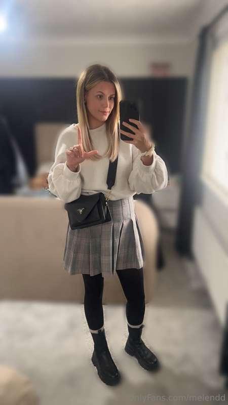 Off out for birthday shopping 🛍️ get sending 🫰🏻 