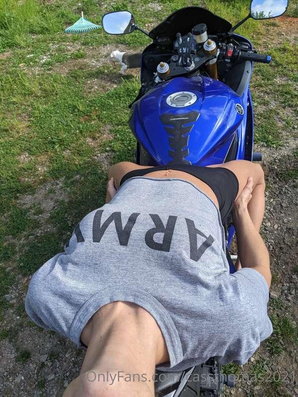 Anyone like bikes and titties , may do a shoot with it if an..