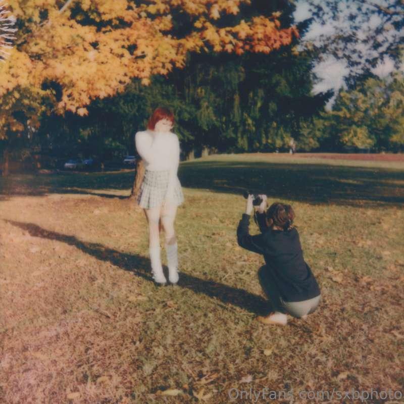 #SxBPolaroids of @aziebugx posing in the autumn sun
