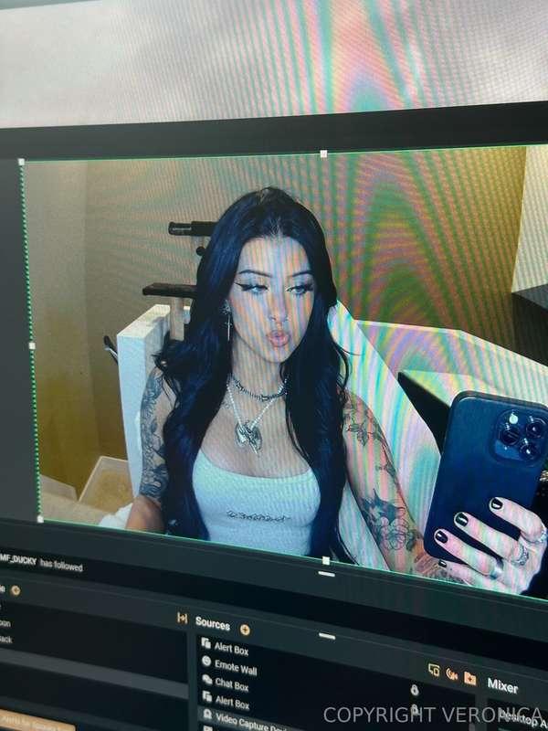 internet kisses