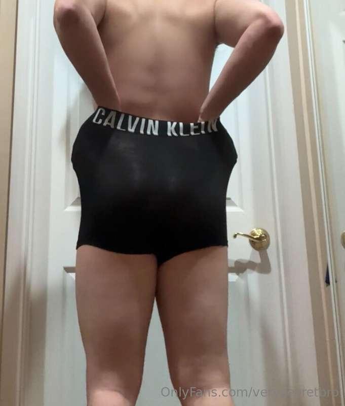 just sent something out to my VIPs but my shorts were pulled..