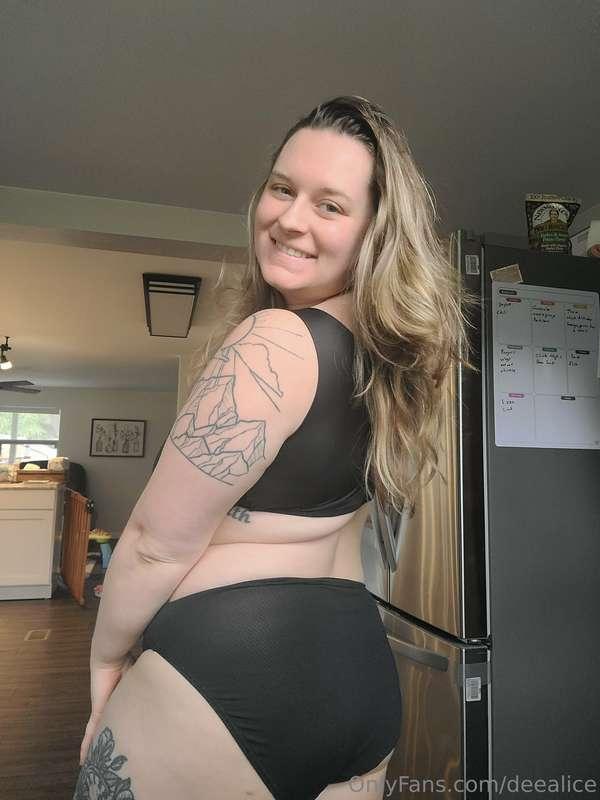 Let's sneak away for a quickie 😘