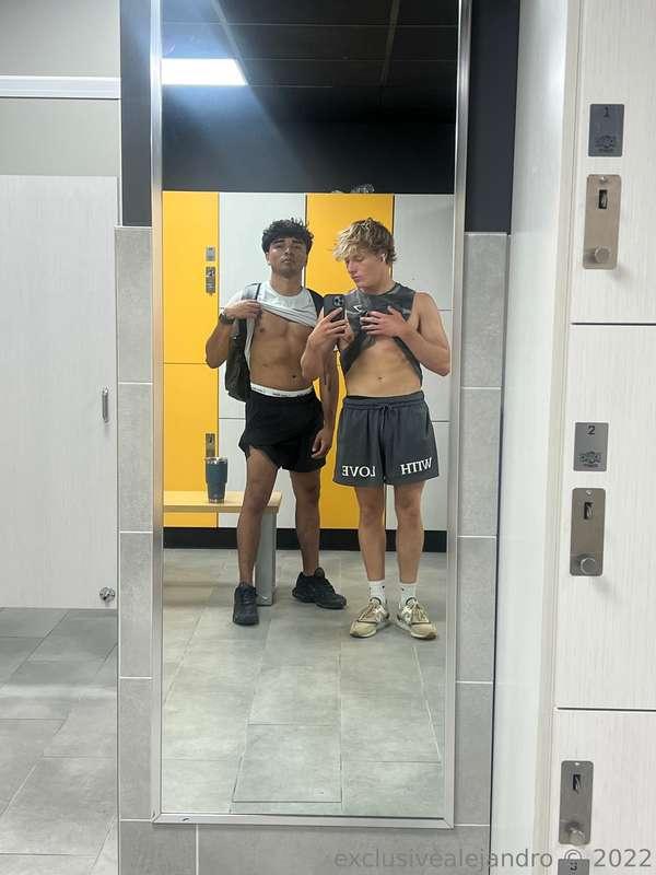 @sexysurferboy