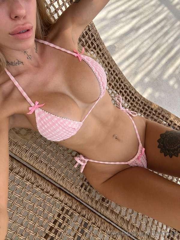 come find out what naughty surprises i have waiting for you,..