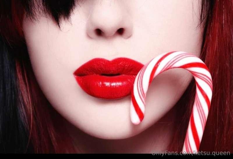 I’m back! This year I wanna do a sexy Christmas photo shoot ..