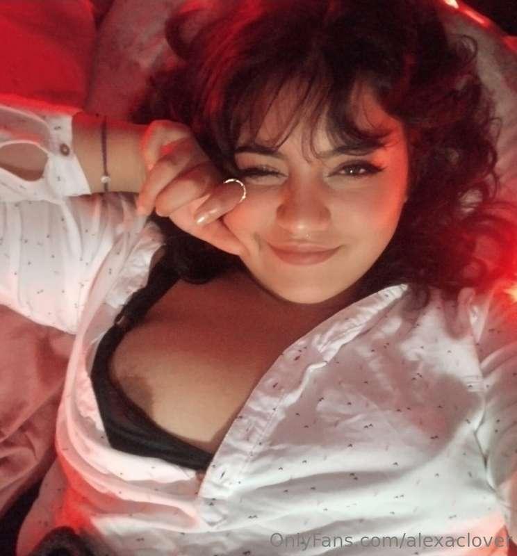 Holi 💕🥰 Te deseo una muy bonita noche 💖 Espero que pienses e..