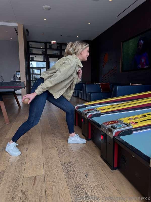 Pretty talented with balls ⚽️ and small holes 😉