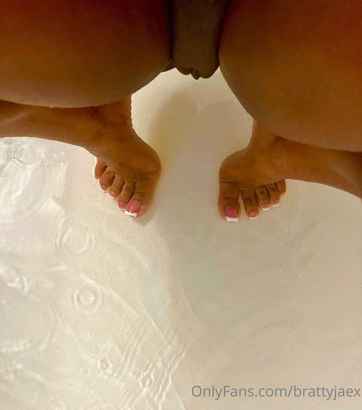 Who face can I sit on 😩