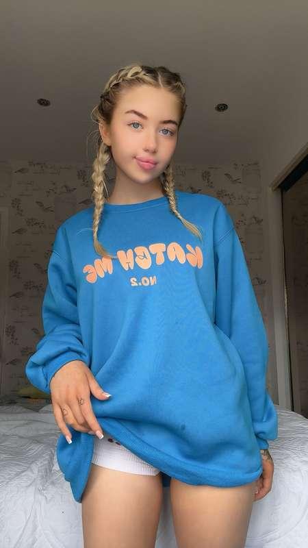 I'll be your fantasy if you'll be mine 💕