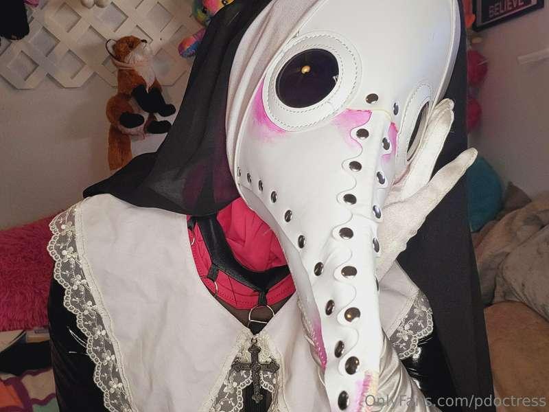 Psst, did you know my birthday is this upcoming wednesday?? ..