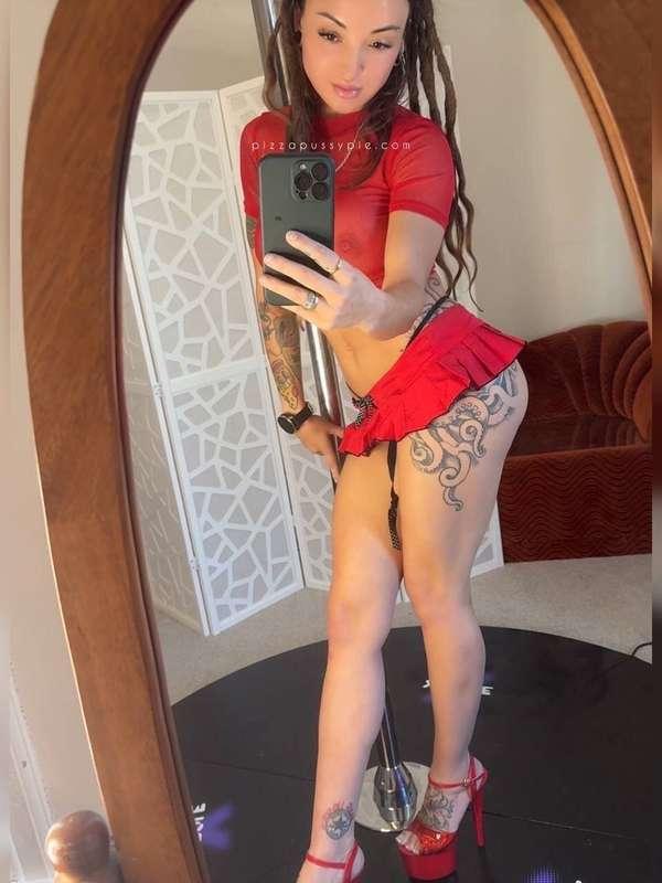 Feeling confident today baby? I am... check our your dms to ..