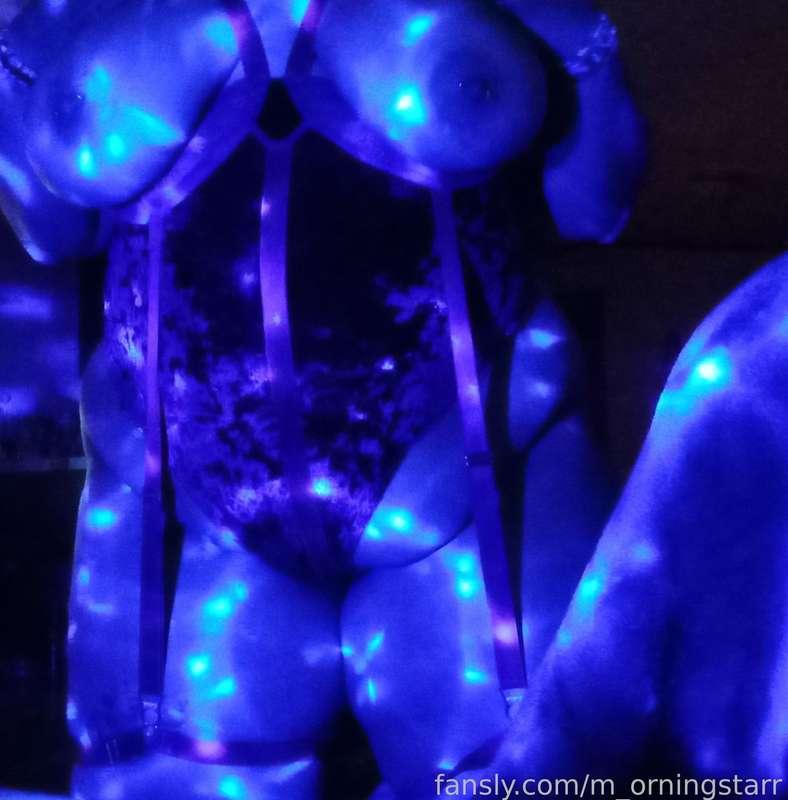 Fuck me under the ✨ stars 