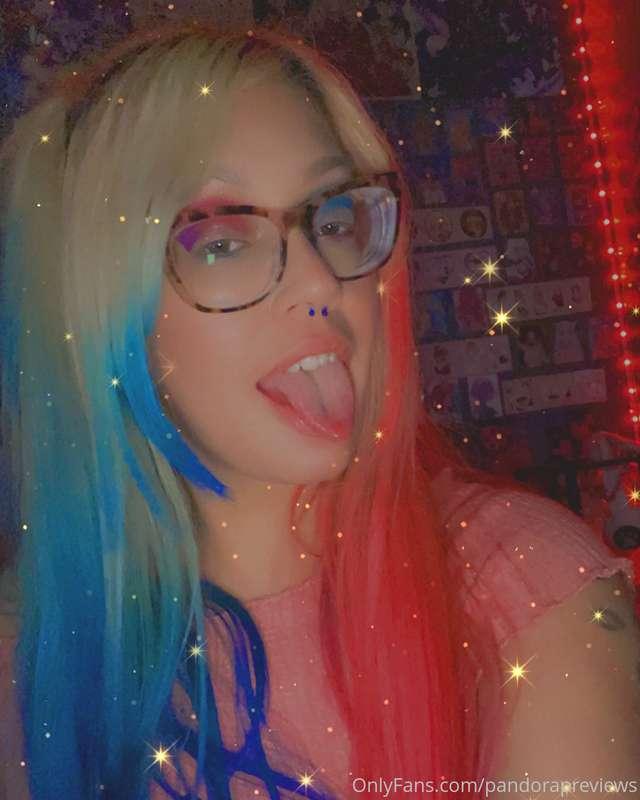 Don’t you wanna see how I use my tongue ? 👅