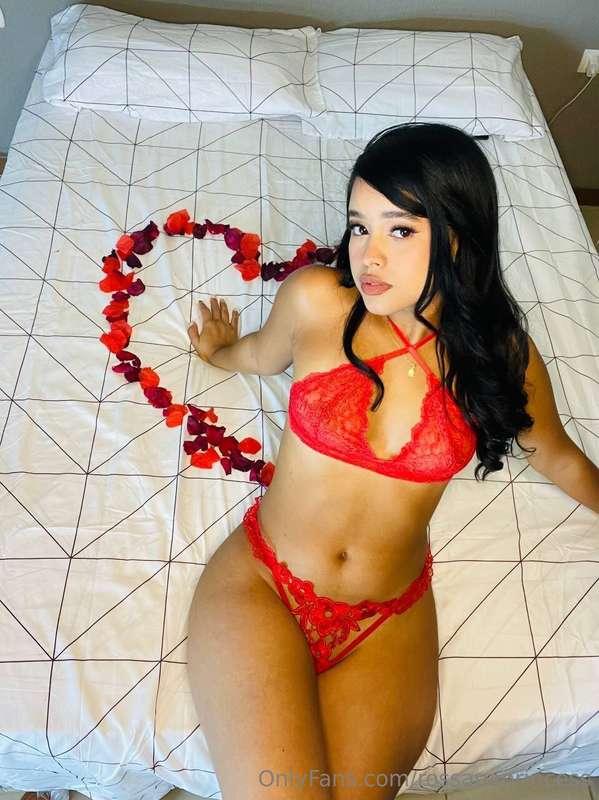 Happy Valentine's Day love 🥰 let's have a nice date today, j..