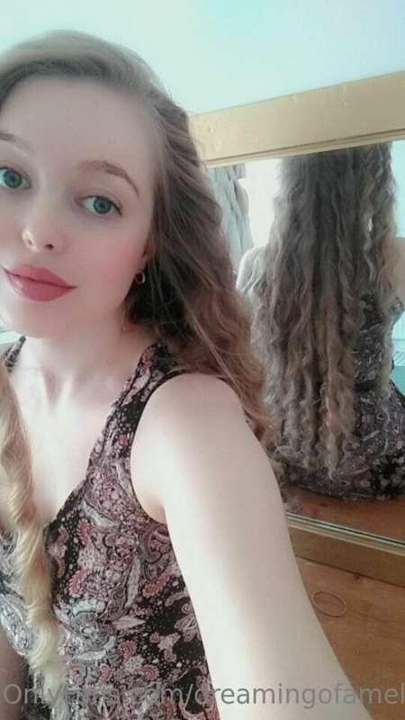 Do you like my hair curly?