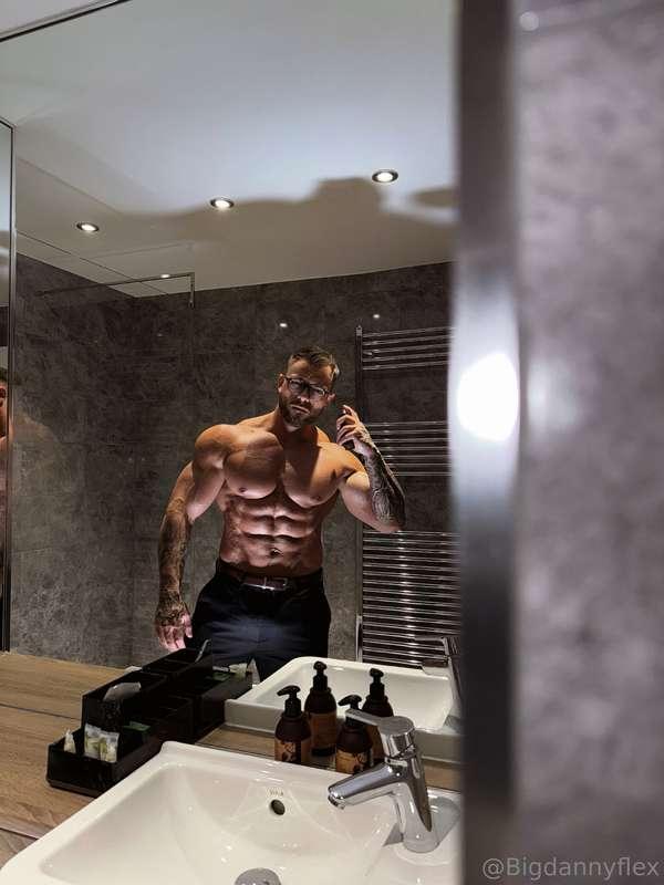 Who’s your muscle daddy? 