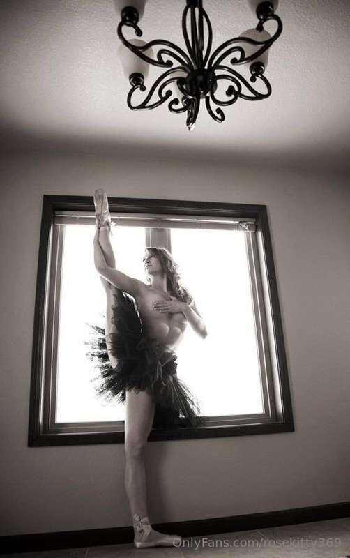 Happy Tutu Tuesday 🖤