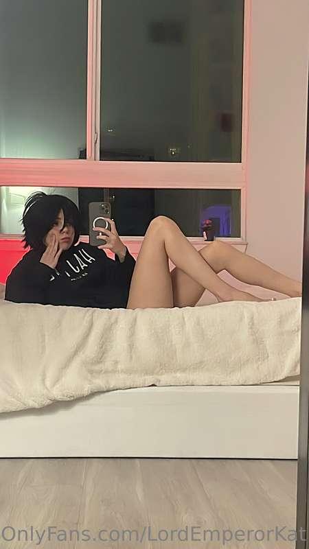 I'm bored. Text me😋