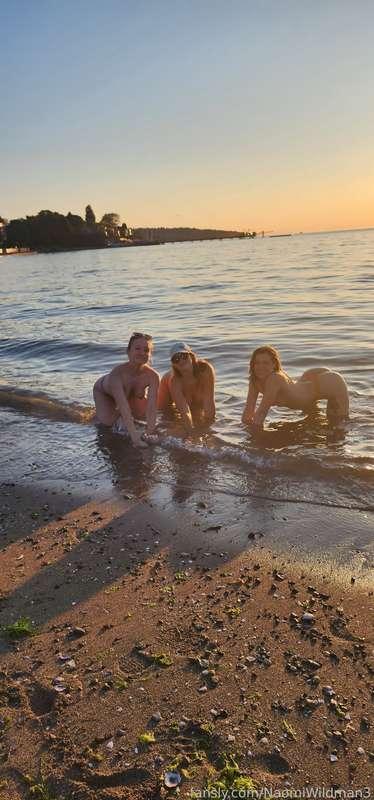 naomiwildman3 image #3