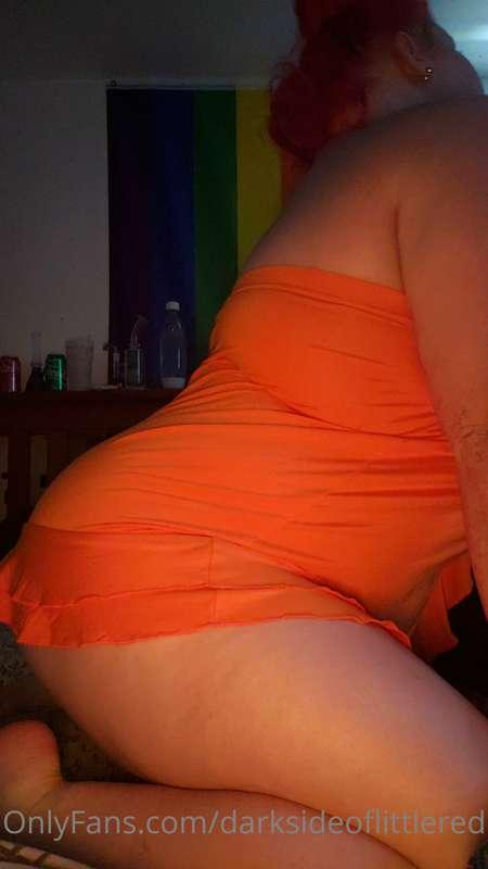 I think I look good in orange. What do you think?