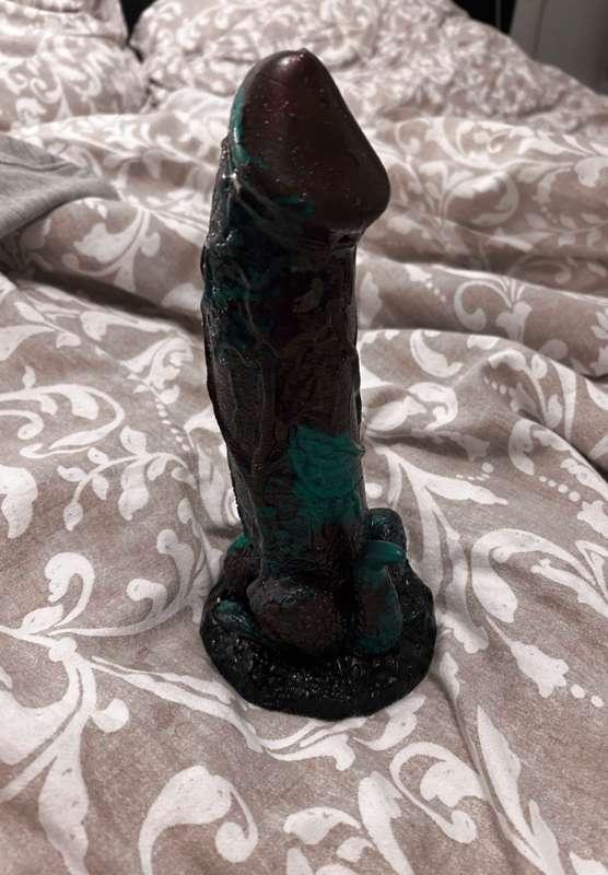 FYM Stories #1: Monster Dildo 