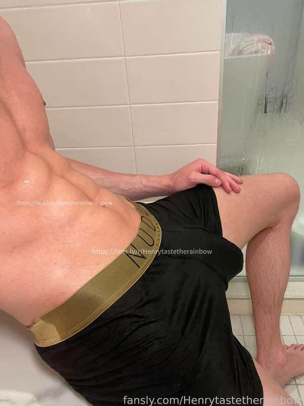 Shower time 🧼 🚿 