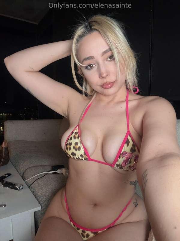 can u hold eye contact? 