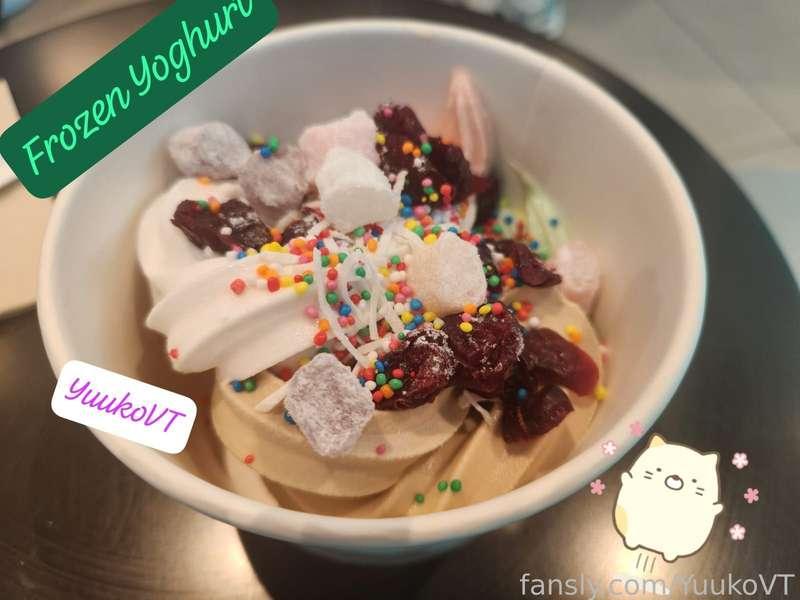 ご主人様〜

Here is a reward for you spoiling me so much yesterday! It was so fun!

I came 3 or 4 times and you definitely helped with making a mess of me. There was a puddle on the floor!

Don't forget to hydrate because we'll be back at 

Saturday 9PM EDT 
&amp;
Sunday 11PM AEST 
where we'll announce the winner if we reach the goal of 1200. 

The incentives are
1st place Butt picture &amp; 11 second butt jiggle video 
2nd place pussy asmr and 30 second custom audio (cannot contain pussy or bj ASMR)
3rd place 30 second custom audio (cannot contain pussy or bj ASMR) and October fansly wallpaper

Good luck everyone may the Wheel of Love be with you ❤️ 

#vtuber #lewdtuber #free #anime #cream #lovense #hot #food #sleepy #cumming #doesanyonereadthis