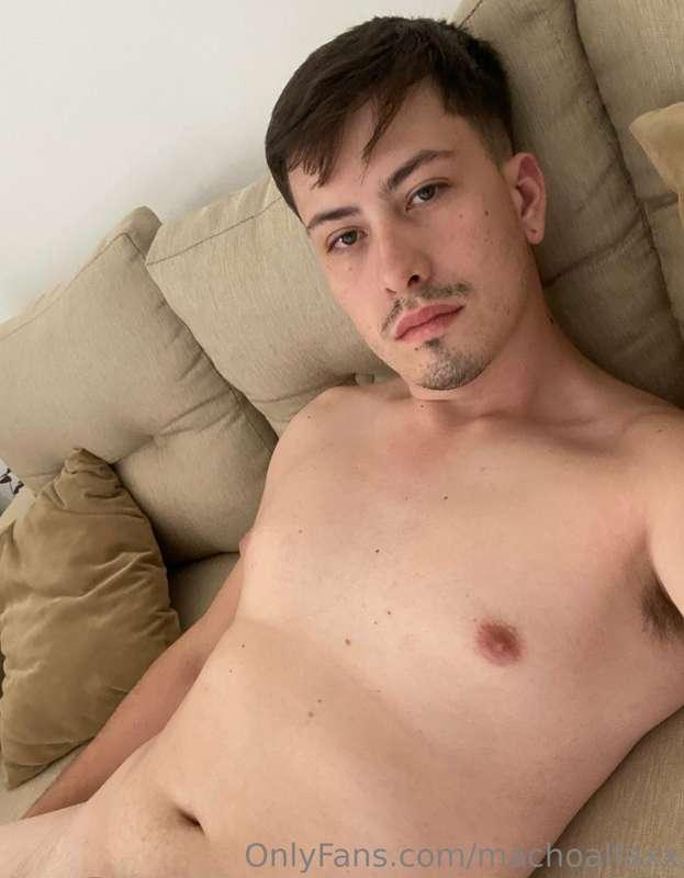 wanting to play, who talks to me? 🥵🍆💦
