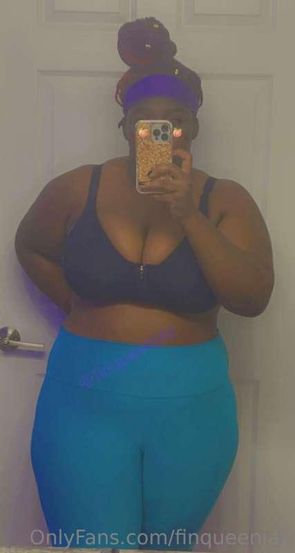 My gym body is getting better and better💜 now send to your S..