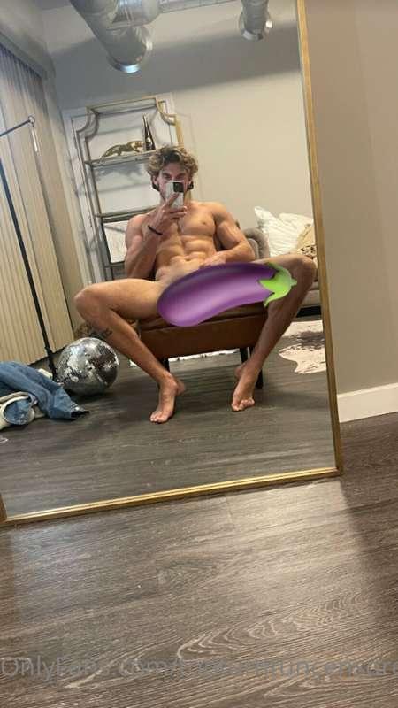 Legs spread and dick hanging😈 tip me for the uncensored bund..