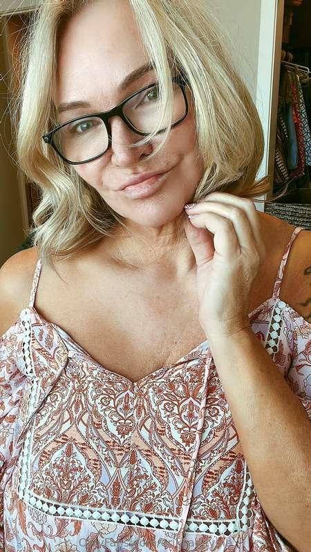 Are you a boob Ma?