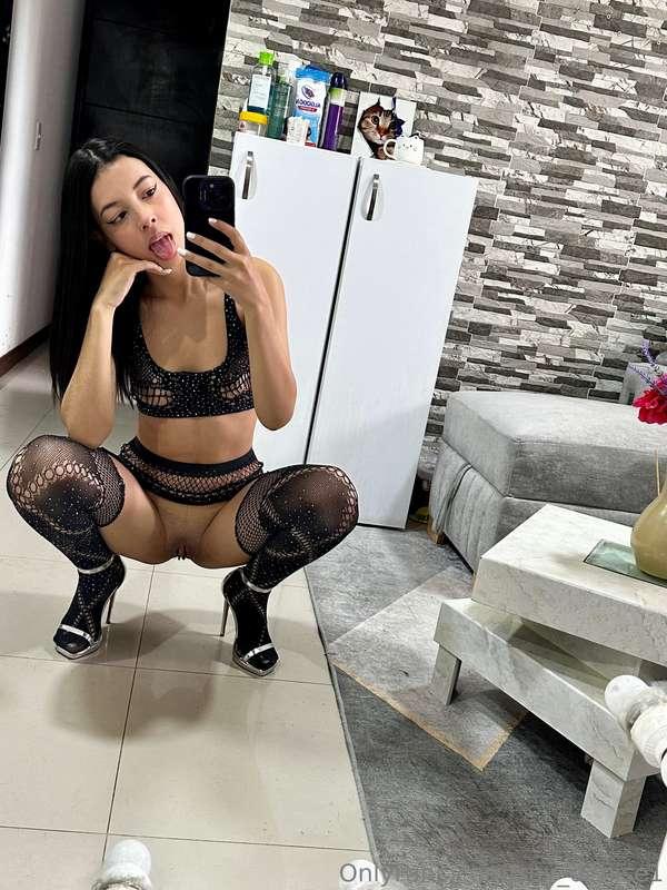 Honey, I'm at home waiting for you. I put on the sexiest lin..