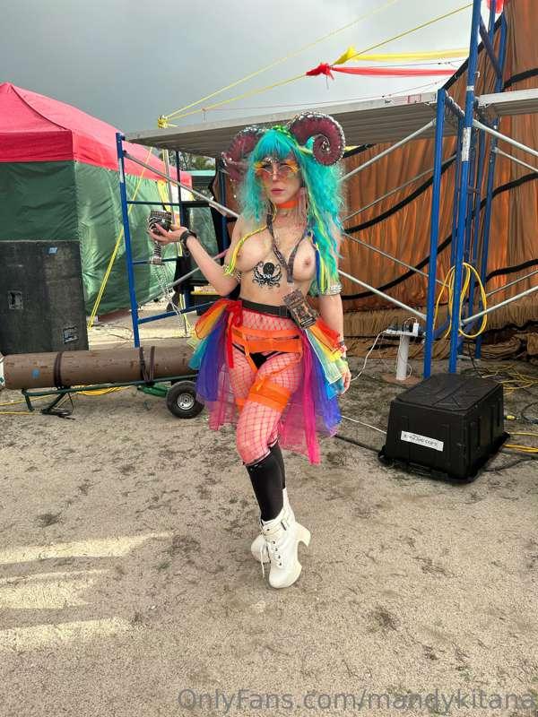 This was my look for my MC gig with Kostume Kult. Who I camp..