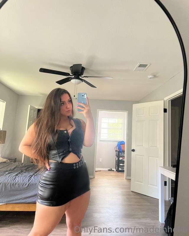 All dressed up🖤