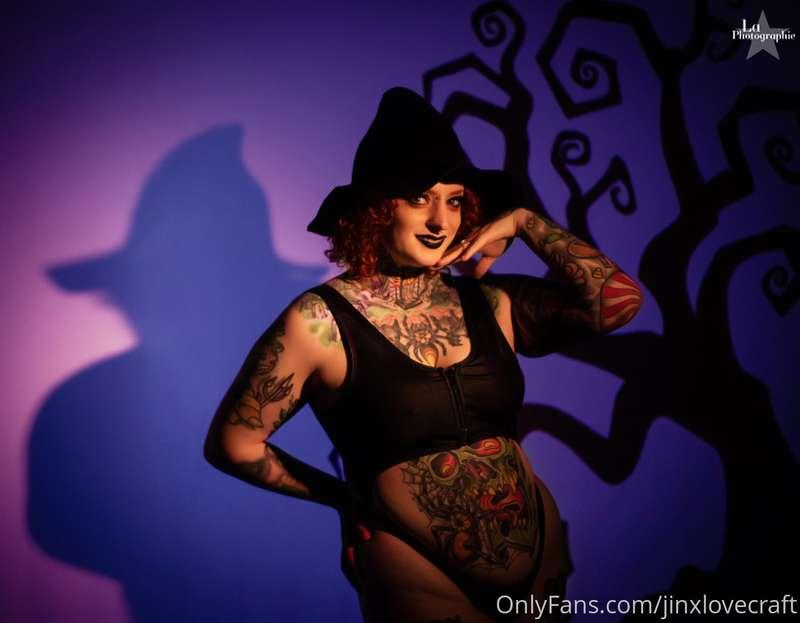 It's almost Halloween! I'm so excited! Here are some photos ..