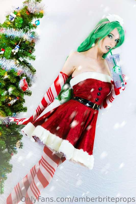 A little belated but... Merry Christmas, everyone! Happy Hol..