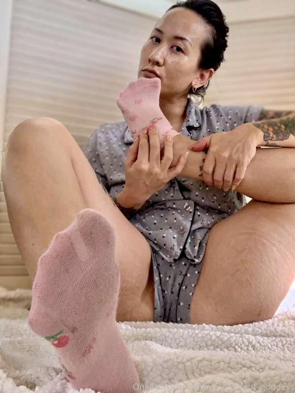 These pink socks are adorable and smell just right after wea..