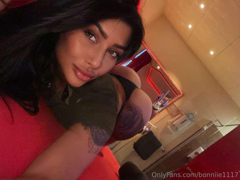 If you want me to make you a personal video DM “For Me” meFi..