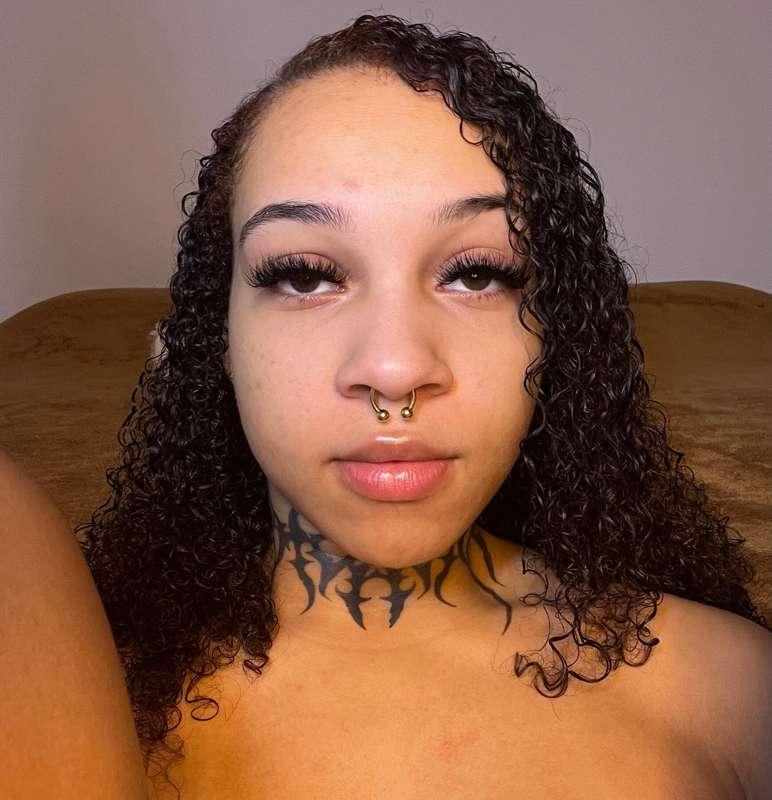 ATTENTION SEXY PPL if I opened up FaceTime calls how many of..