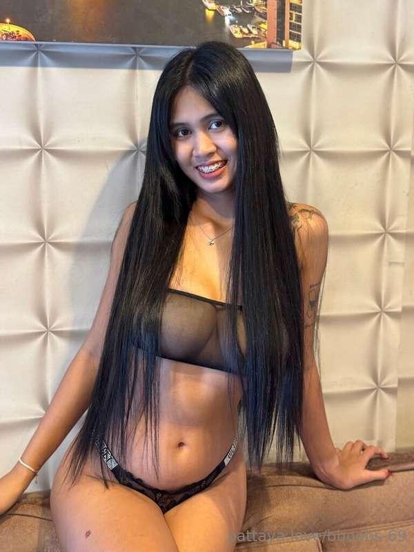 Too hot for free… but just right for my VIPs 😜 Ready to see?..