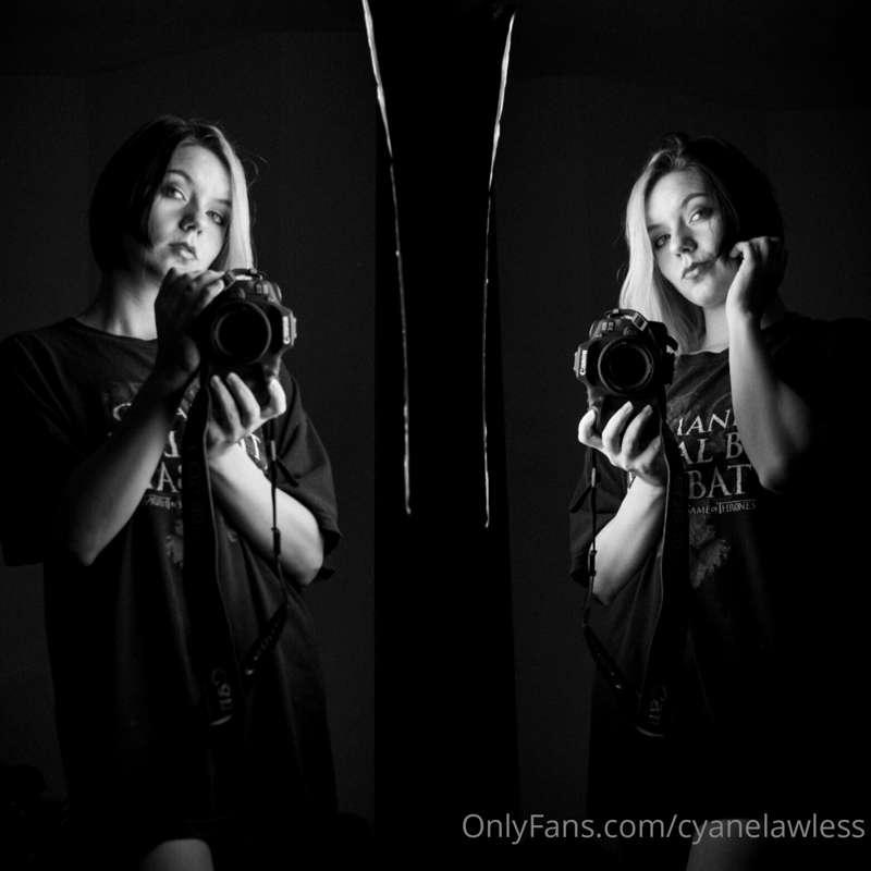 Do we like artsy black and white photos? 

Last photo is col..